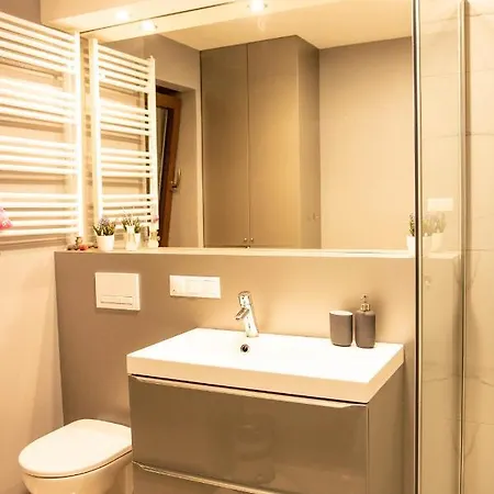 Apartamenty Centrum- Kochanowskiego -Dawniej Two-Bedroom Apartment Zielona Gora  Exterior photo