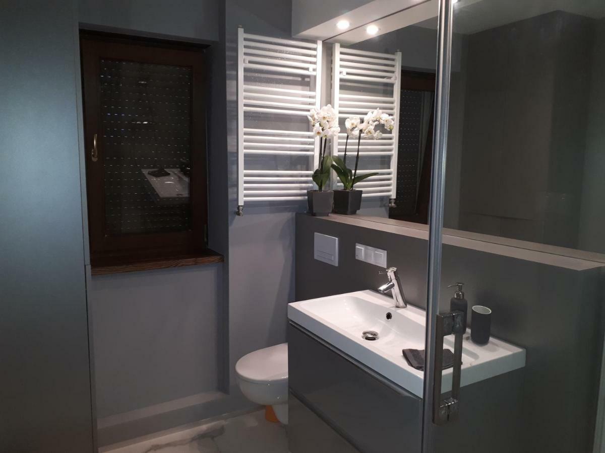 Centrum- Kochanowskiego -dawniej Two-bedroom Apartment