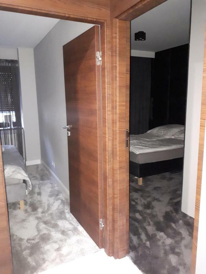 Centrum- Kochanowskiego -dawniej Two-bedroom Apartment