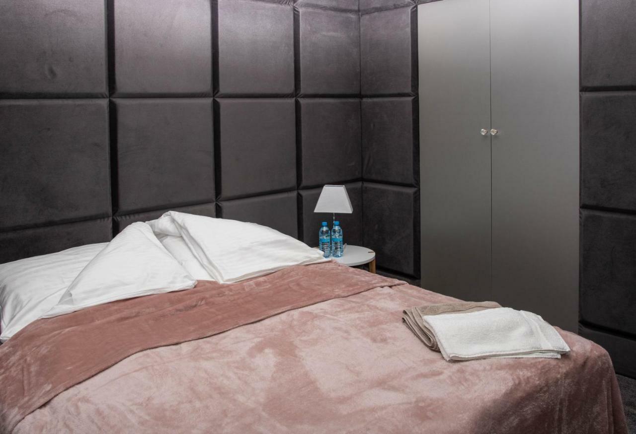 Centrum- Kochanowskiego -dawniej Two-bedroom Apartment *
